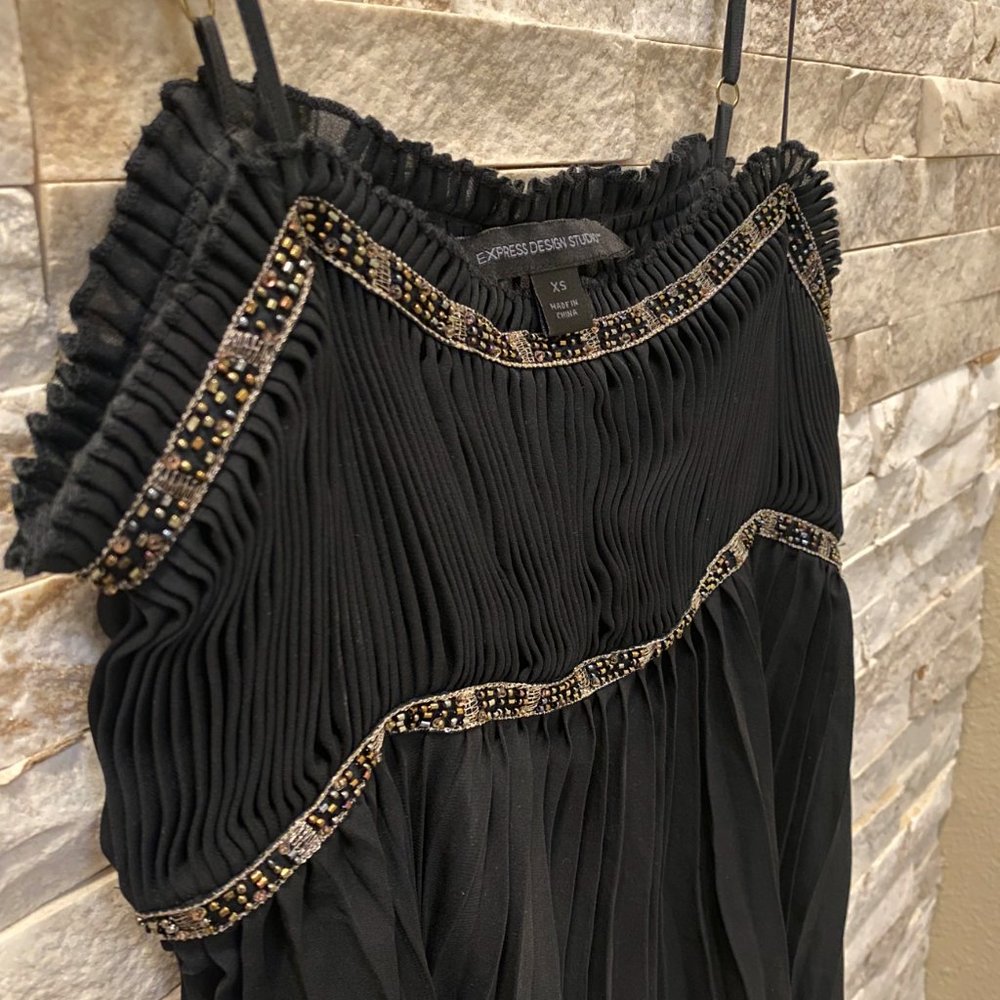 EXPRESS DESIGN STUDIO - Ruffled Silk Top - Size: XS - Picture 3 of 6